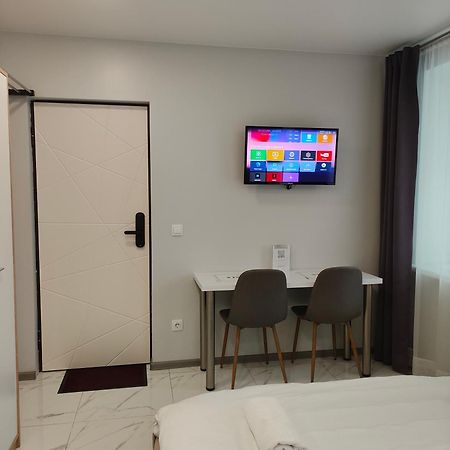 Pure Apartments Vip 2 Lviv Luaran gambar