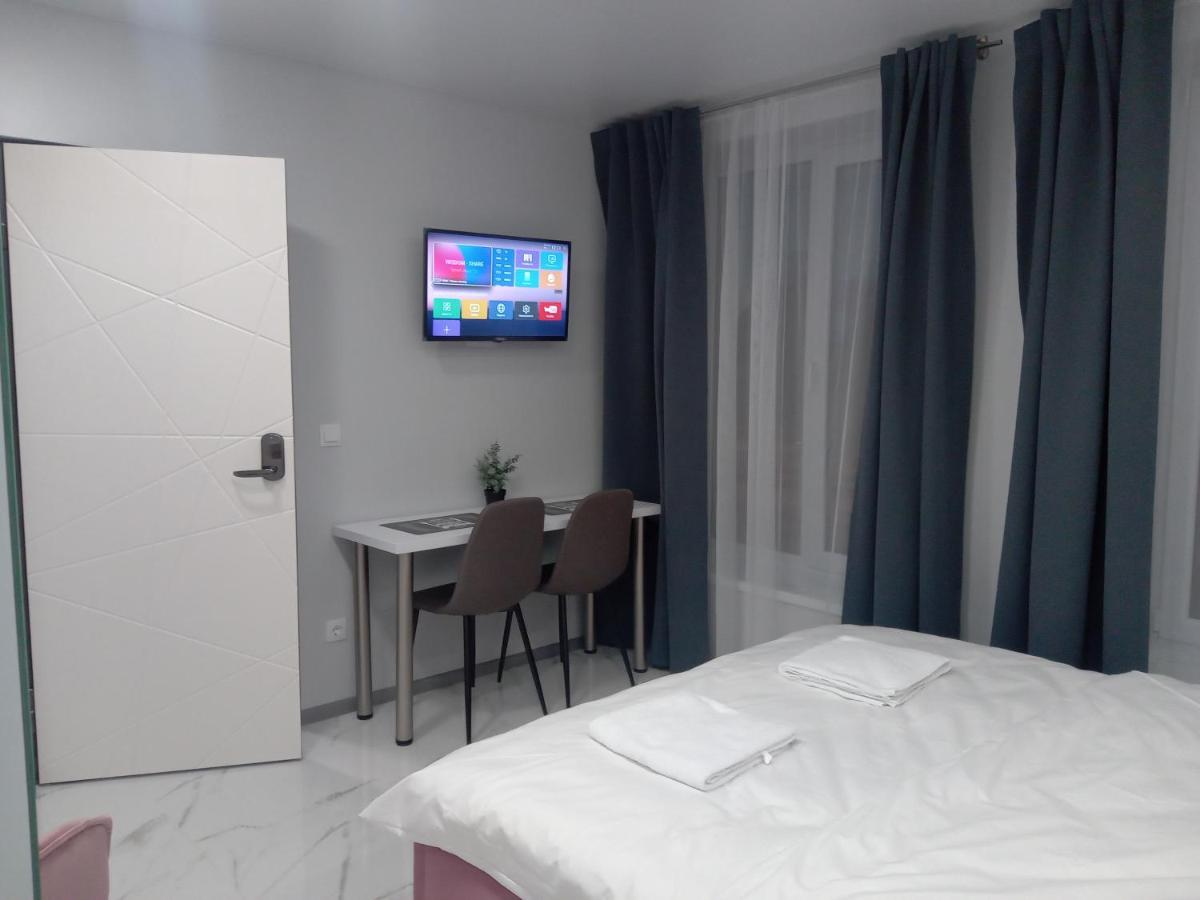 Pure Apartments Vip 2 Lviv Luaran gambar